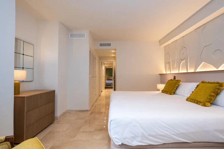 Dormitorio y vestidor